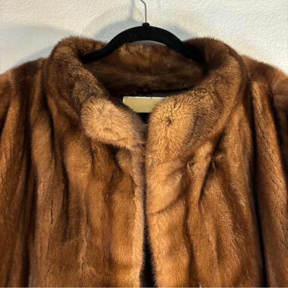 MICHAEL KORS Long Brown Fur Coat with Pockets 🤎🍂 Elegant & Stylish & Classy - Picture 4 of 13